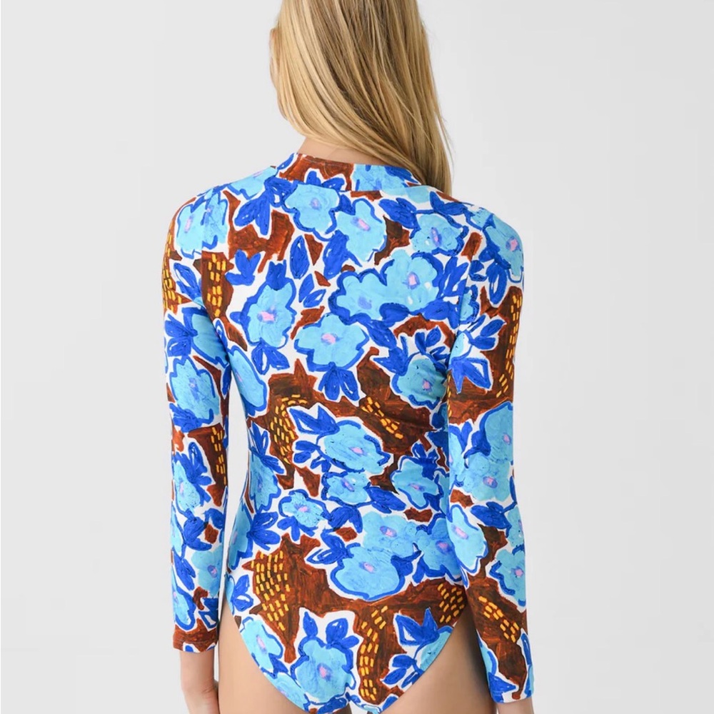 Hunter Bell Blue and Brown Patterned Rash Guard - Picture 11 of 13